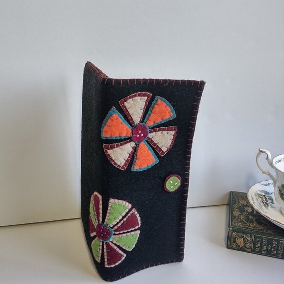 Shiraleah Floral Retro Clutch Hand Embroidered Boho Garden Girl Hippie OS - Picture 4 of 9